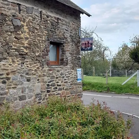 Gîte chaleureux avec poêle à granulés Tanis Extérieur photo
